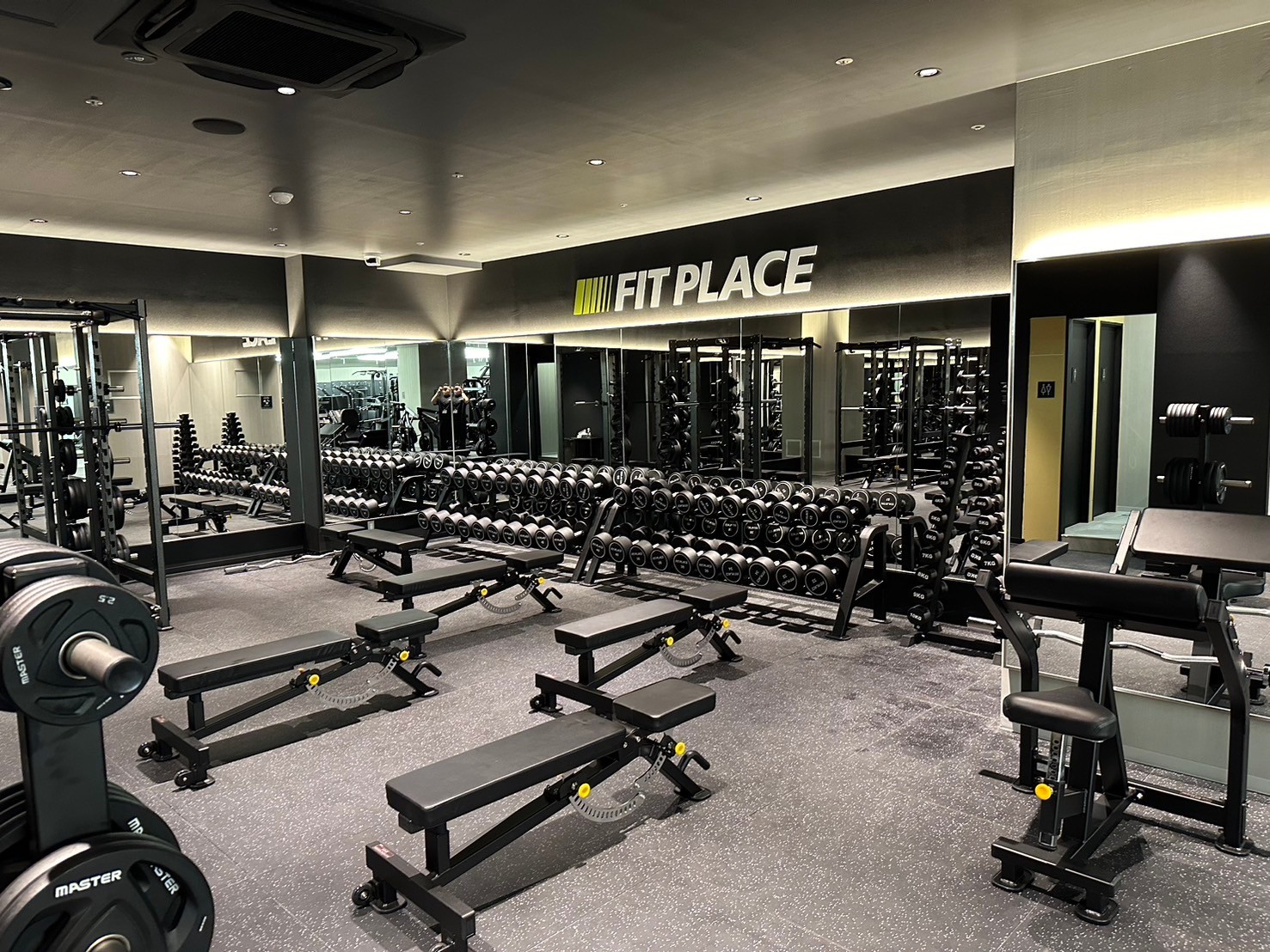 相模大野 | FIT PLACE24 月会費2,980円(税込3,278円)〜 本格24時間 