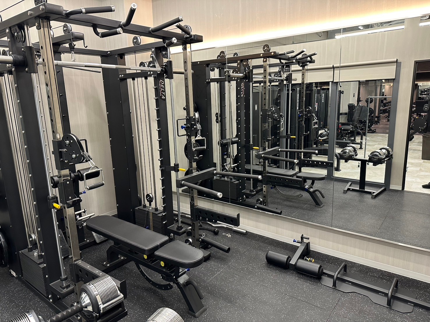 相模大野 | FIT PLACE24 月会費2,980円(税込3,278円)〜 本格24時間 